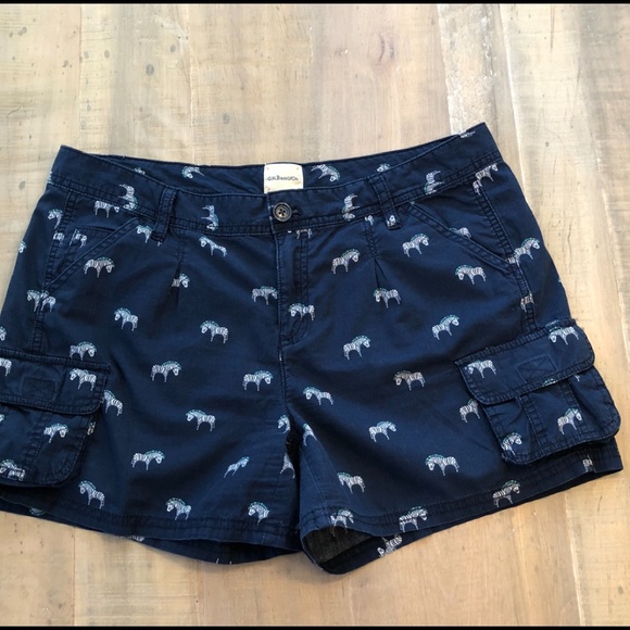 🦓G H Bass & Co. Zebra Cargo Shorts size 8🦓 - Picture 1 of 4
